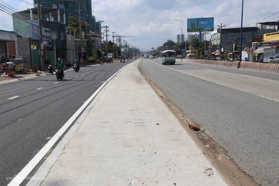 Diện mạo quốc lộ 13 sau khi mở rộng 8 l&agrave;n xe
