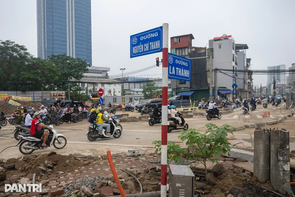 Điều chỉnh giao thông tại nút giao La Thành - Nguyễn Chí Thanh sang tự hành Điều chỉnh giao thông tại nút giao La Thành - Nguyễn Chí Thanh sang tự hành