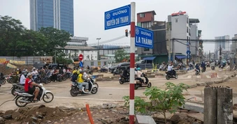 Điều chỉnh giao thông tại nút giao La Thành - Nguyễn Chí Thanh sang tự hành