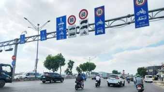 Đóng giao lộ cửa ngõ xây ga metro, CSGT TPHCM khuyến cáo 6 lộ trình thay thế