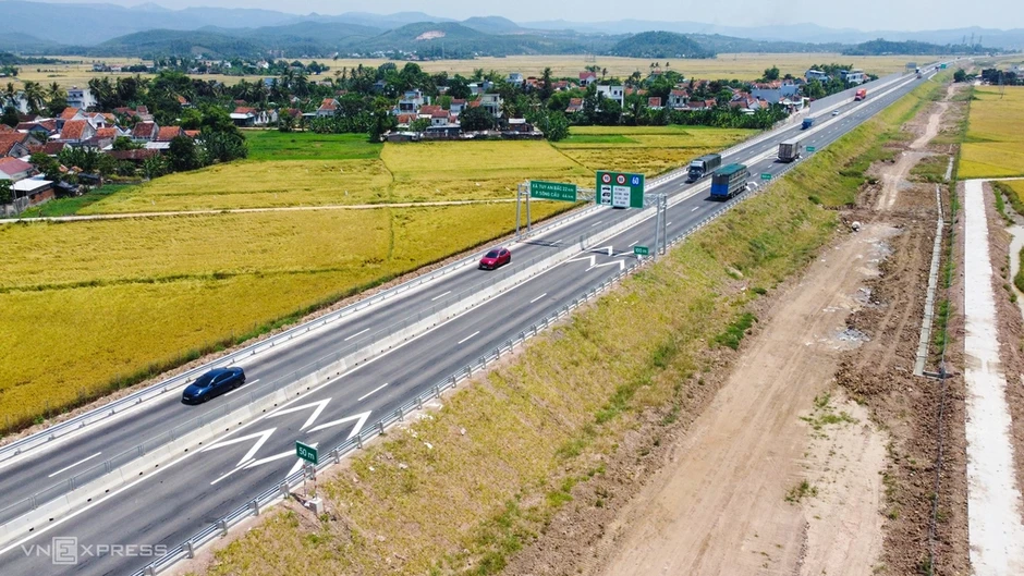 Đóng một phần cao tốc Chí Thạnh - Vân Phong trong hai ngày Đóng một phần cao tốc Chí Thạnh - Vân Phong trong hai ngày