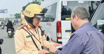 Đường cấm ô tô tải có bao gồm xe tải van?