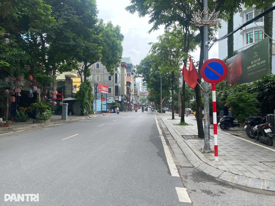 Đường có biển cấm dừng và đỗ xe, taxi có được đón, trả khách? Đường có biển cấm dừng và đỗ xe, taxi có được đón, trả khách?