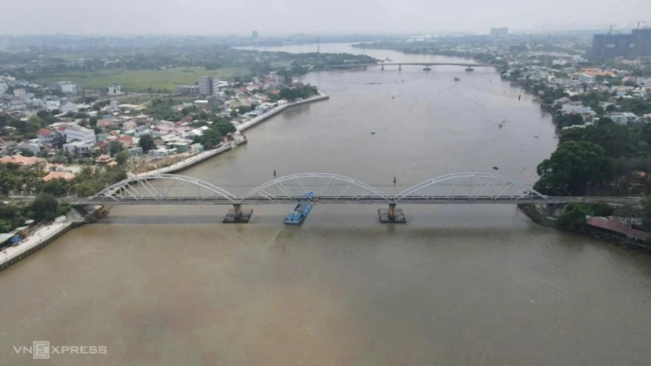 Đường sắt Bắc - Nam qua cầu Ghềnh dự kiến thông từ 12/3 Đường sắt Bắc - Nam qua cầu Ghềnh dự kiến thông từ 12/3