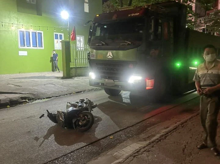 Gặp nạn ngay trước cổng bệnh viện, một người tử vong Gặp nạn ngay trước cổng bệnh viện, một người tử vong