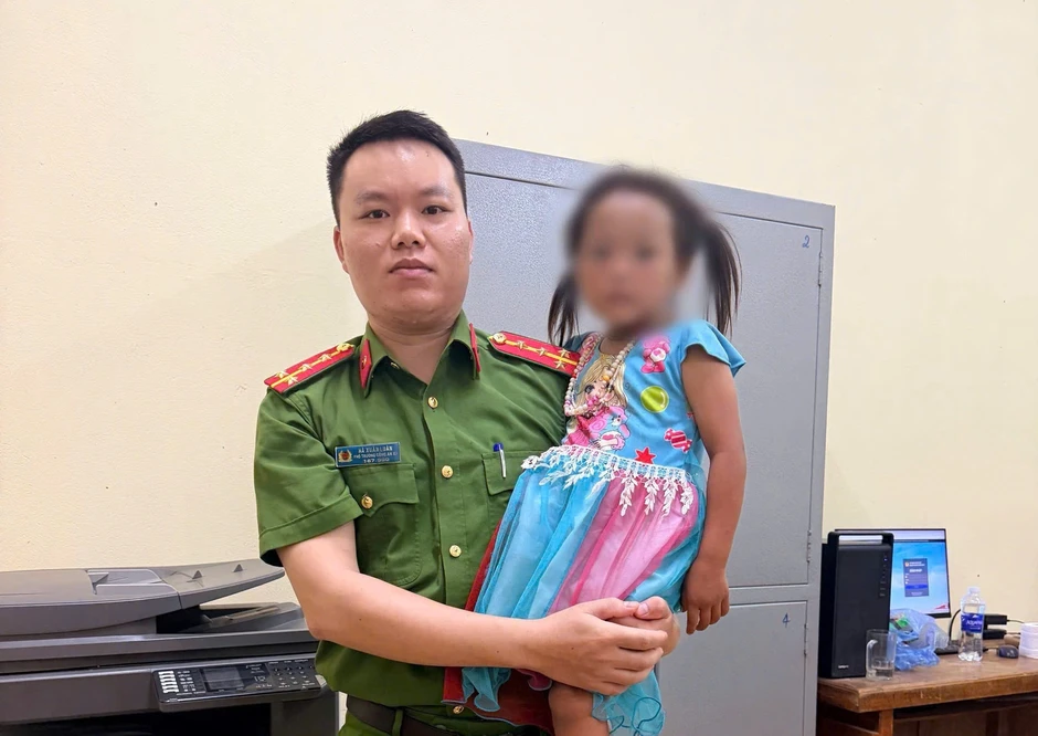 Giải cứu bé gái 6 tuổi bị bắt cóc ở Sơn La Giải cứu bé gái 6 tuổi bị bắt cóc ở Sơn La