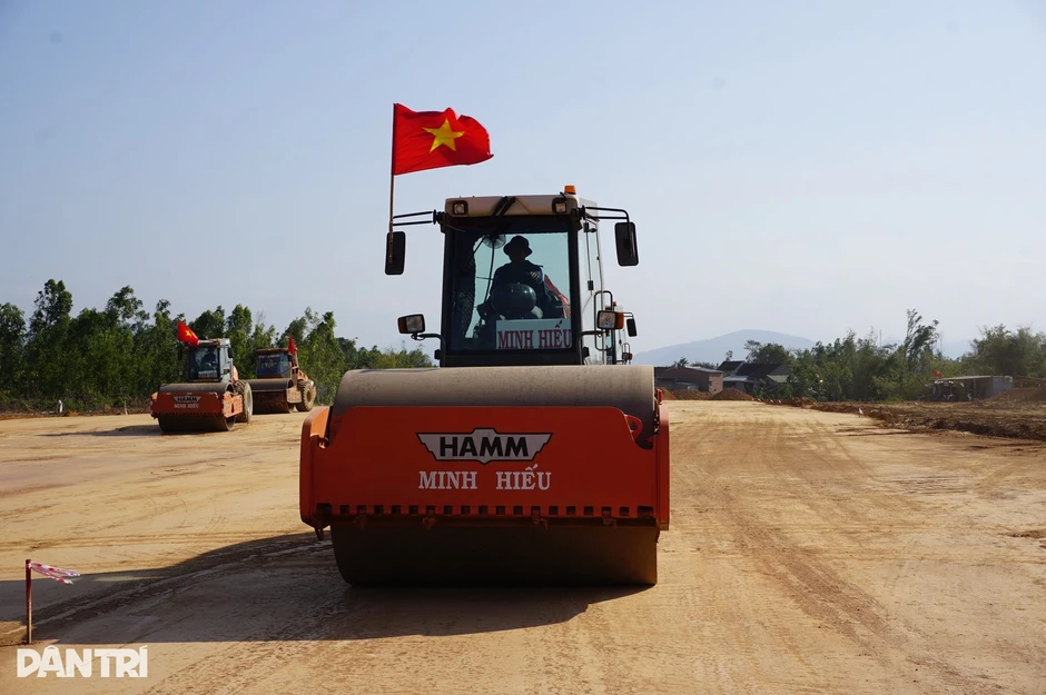 Giải phóng mặt bằng đến đâu, làm cao tốc Quy Nhơn - Pleiku tới đó Giải phóng mặt bằng đến đâu, làm cao tốc Quy Nhơn - Pleiku tới đó