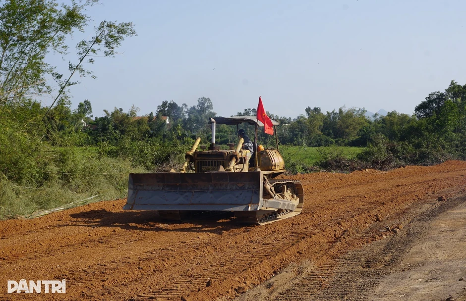 Giải phóng mặt bằng đến đâu, làm cao tốc Quy Nhơn - Pleiku tới đó Giải phóng mặt bằng đến đâu, làm cao tốc Quy Nhơn - Pleiku tới đó
