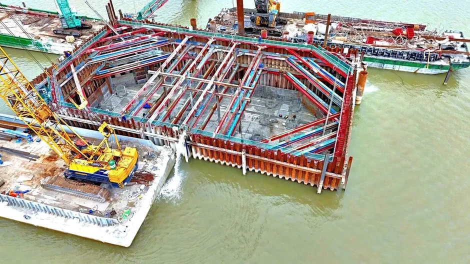 Hà Nội: Cầu Thượng Cát vào giai đoạn thi công then chốt Hà Nội: Cầu Thượng Cát vào giai đoạn thi công then chốt