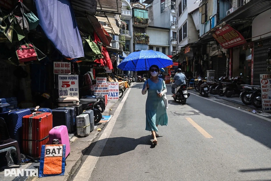Hà Nội phạt tới 6 triệu đồng hành vi lấn chiếm vỉa hè, lòng đường Hà Nội phạt tới 6 triệu đồng hành vi lấn chiếm vỉa hè, lòng đường