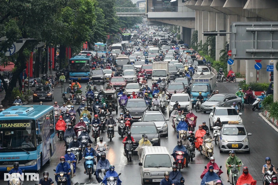 Hà Nội rào chắn hơn 1,2km đường Nguyễn Trãi và nhiều tuyến đường trung tâm Hà Nội rào chắn hơn 1,2km đường Nguyễn Trãi và nhiều tuyến đường trung tâm