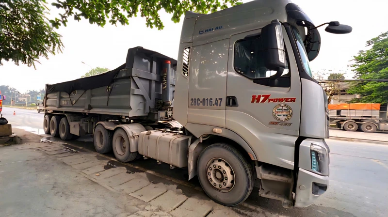 Hà Nội: Siết chặt quản lý xe có trọng tải lớn Hà Nội: Siết chặt quản lý xe có trọng tải lớn