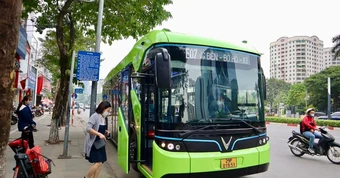 Hà Nội tăng 246 lượt xe buýt mỗi ngày kết nối khu công nghệ cao Hòa Lạc