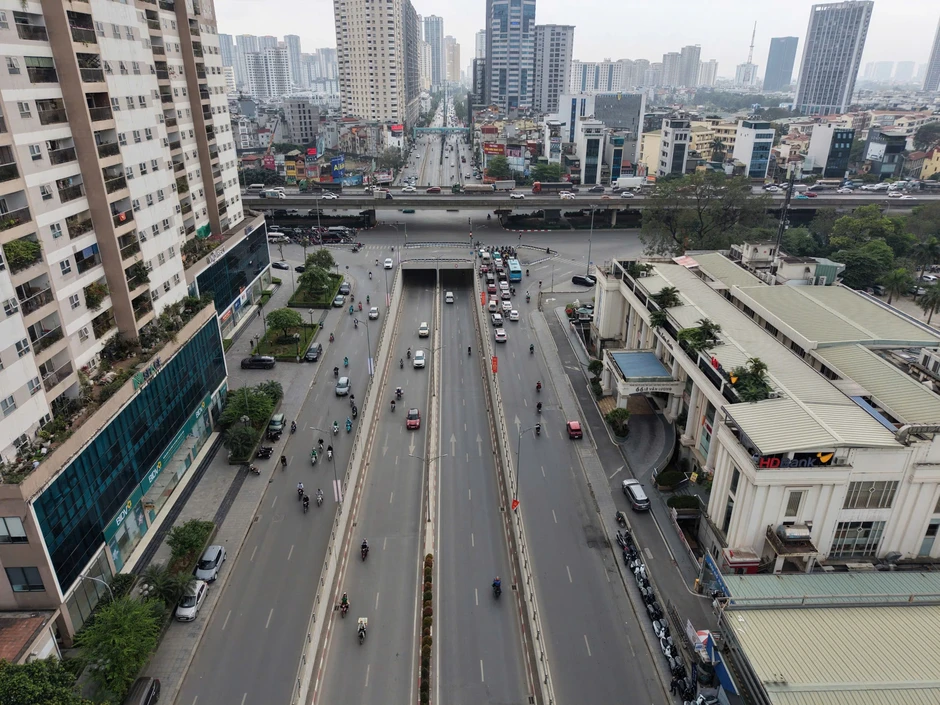 Hà Nội tổng vệ sinh toàn bộ cầu và hầm chui Hà Nội tổng vệ sinh toàn bộ cầu và hầm chui