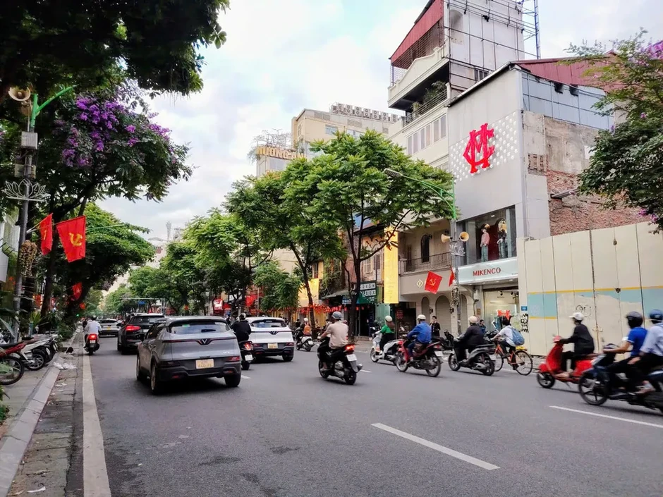 Hà Nội xem xét chưa cấm xe máy chạy xăng ở vùng lõi của Vành đai 1 Hà Nội xem xét chưa cấm xe máy chạy xăng ở vùng lõi của Vành đai 1