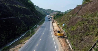 Hiện trạng dự án mở rộng cao tốc Cam Lộ - La Sơn và La Sơn - Hòa Liên