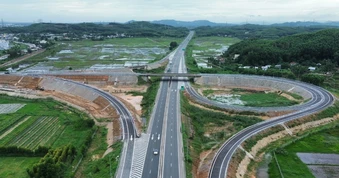 Hoàn thiện nút giao dở dang suốt 8 năm trên cao tốc Đà Nẵng - Quảng Ngãi
