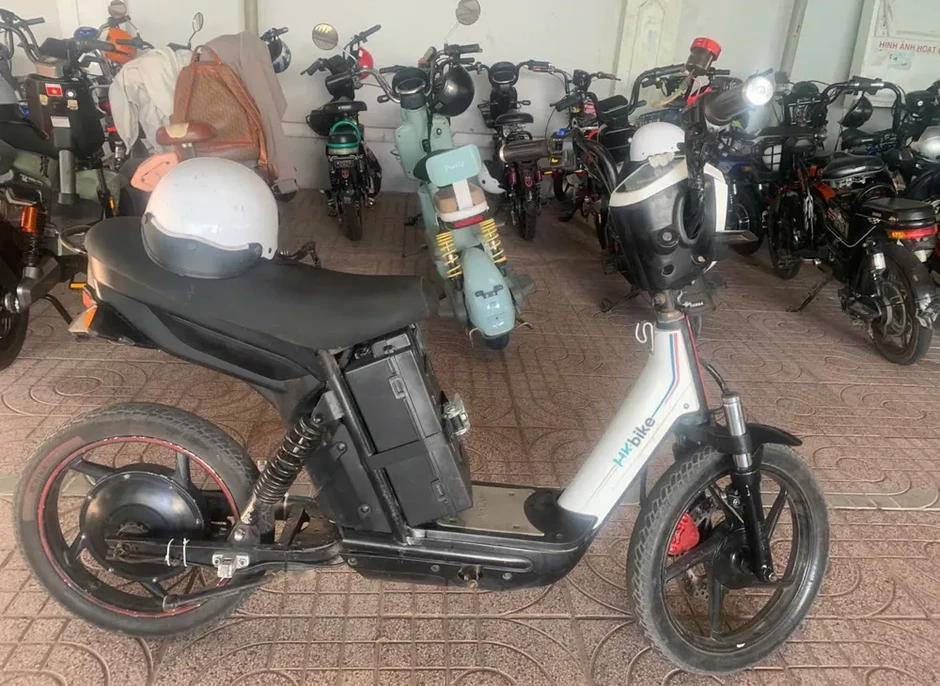 Học sinh đi xe đạp điện “độ”, tiềm ẩn nguy cơ mất an toàn giao thông Học sinh đi xe đạp điện “độ”, tiềm ẩn nguy cơ mất an toàn giao thông