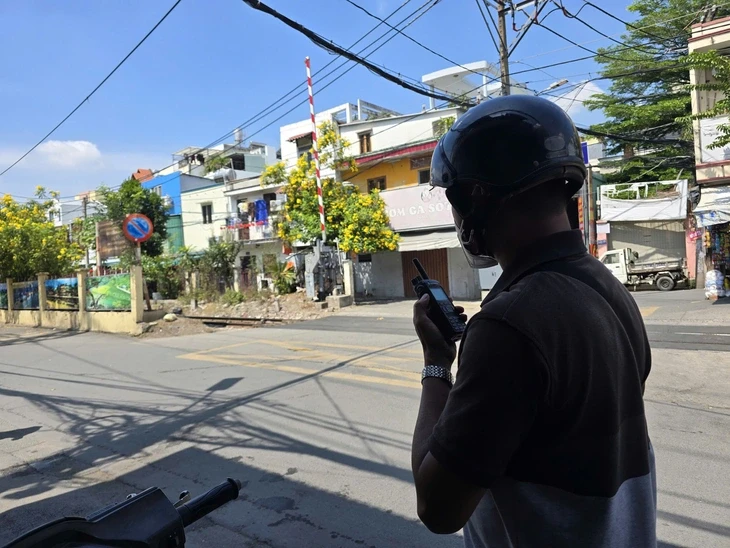 Hơn 23km đường sắt qua TP.HCM, Phòng PC08 đảm bảo an toàn như thế nào tại các điểm giao cắt? Hơn 23km đường sắt qua TP.HCM, Phòng PC08 đảm bảo an toàn như thế nào tại các điểm giao cắt?
