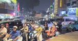 Kẹt xe ở đường Nguyễn Thị Minh Khai, Lý Thái Tổ hướng vào vòng xoay Ngã sáu Cộng Hòa