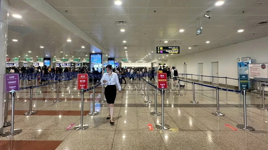 Khách Việt có làn nhập cảnh riêng tại sân bay Nội Bài Khách Việt có làn nhập cảnh riêng tại sân bay Nội Bài