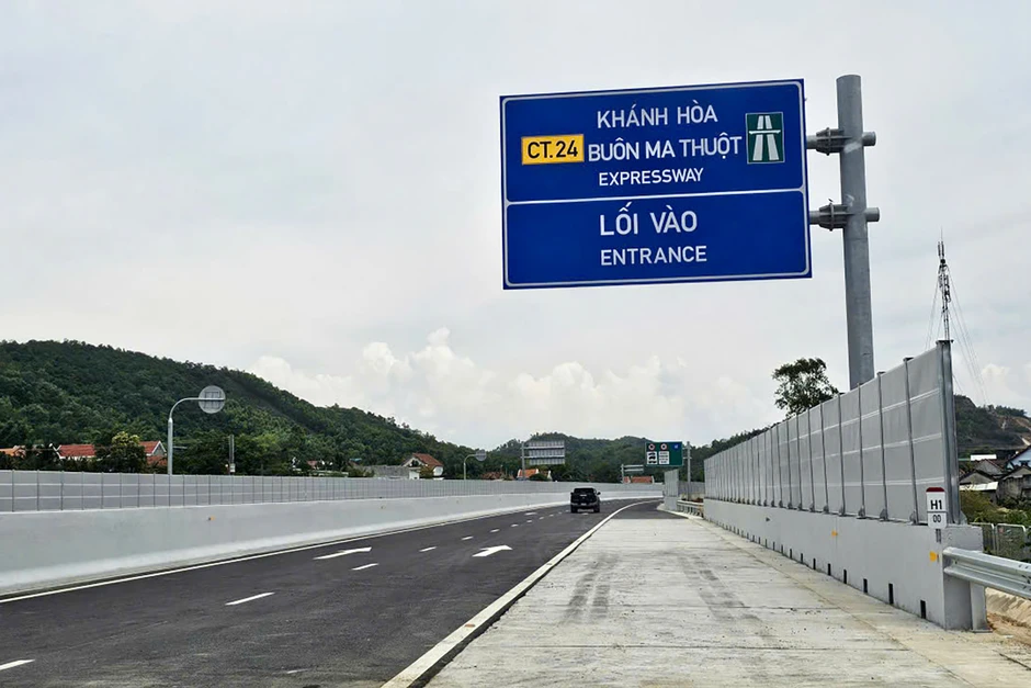 Khai thác 22km đầu tiên của cao tốc Khánh Hòa - Buôn Ma Thuột