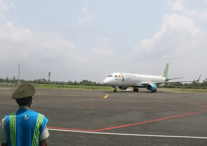 Khai thác đường bay TPHCM - Cà Mau bằng tàu bay Airbus A321 Khai thác đường bay TPHCM - Cà Mau bằng tàu bay Airbus A321