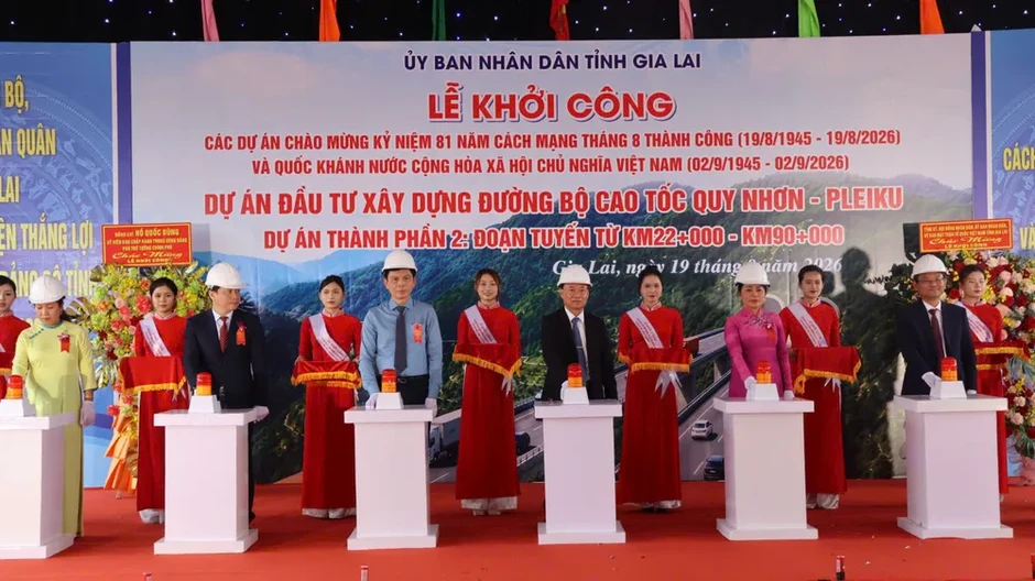 Khởi công Dự án thành phần 2, đường cao tốc Quy Nhơn – Pleiku Khởi công Dự án thành phần 2, đường cao tốc Quy Nhơn – Pleiku
