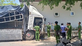 Khởi tố hình sự vụ xe tụt dốc tại triền núi Tà Zôn khiến 3 người tử vong