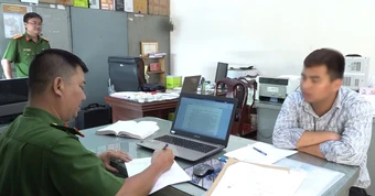 Khởi tố vụ án sà lan tông cầu Ghềnh, làm tê liệt tuyến đường sắt Bắc - Nam