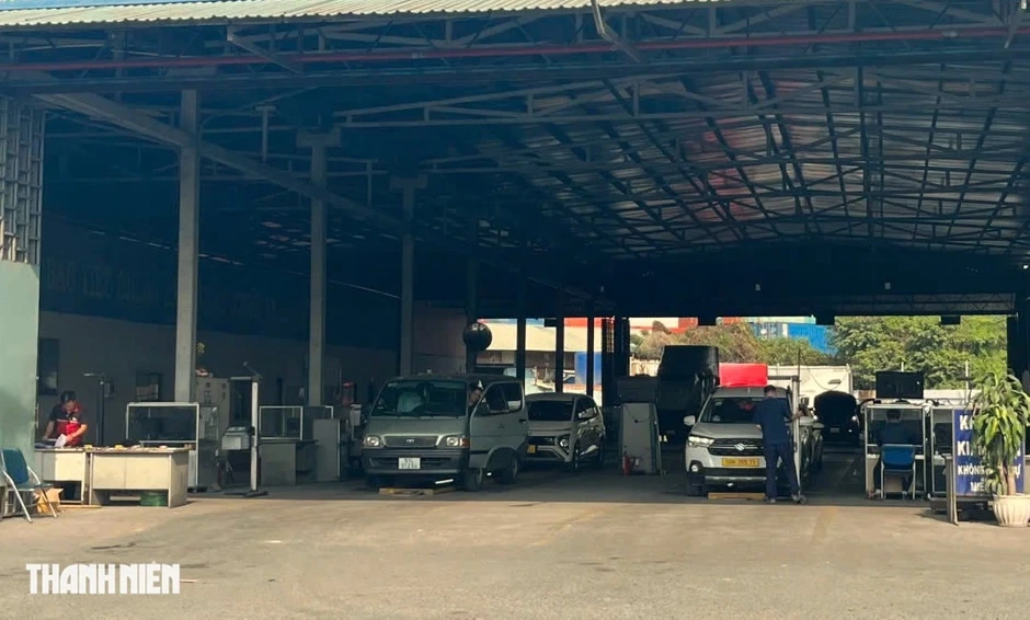 Kiểm định khí thải phải ký giấy cam kết, nhiều người dùng xe máy dầu hoang mang Kiểm định khí thải phải ký giấy cam kết, nhiều người dùng xe máy dầu hoang mang
