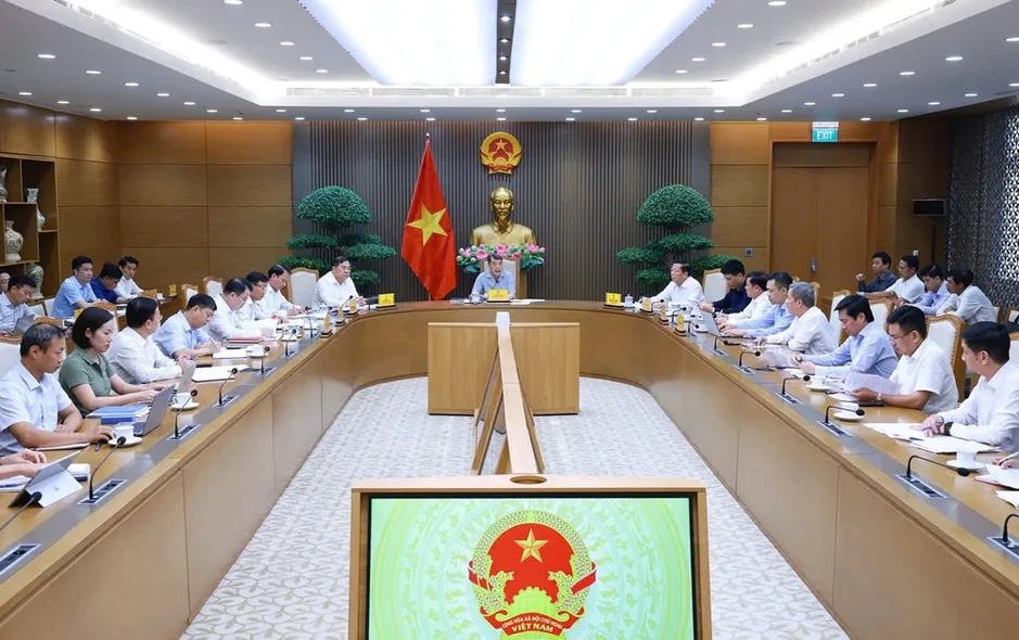Kiên quyết điều chuyển vốn các dự án chậm giải ngân, không đáp ứng tiến độ Kiên quyết điều chuyển vốn các dự án chậm giải ngân, không đáp ứng tiến độ