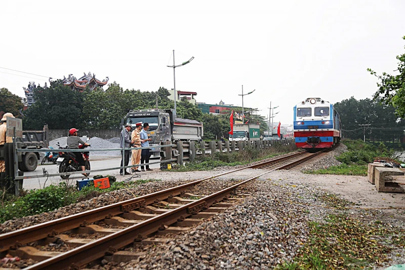 Mức xử phạt mới tạo sức răn đe nhằm nâng cao ý thức của người dân Mức xử phạt mới tạo sức răn đe nhằm nâng cao ý thức của người dân