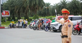 Ngày cuối kỳ nghỉ lễ 30/4: Giao thông nội thành Hà Nội thông thoáng