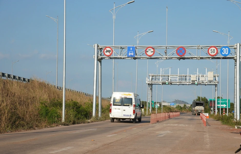 Nhầm xe bán tải là ô tô con, tài xế có thể bị phạt 22 triệu đồng Nhầm xe bán tải là ô tô con, tài xế có thể bị phạt 22 triệu đồng