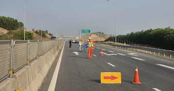 Nhiều đoạn trên cao tốc qua Quảng Trị cấm đường trong ngày 5/5
