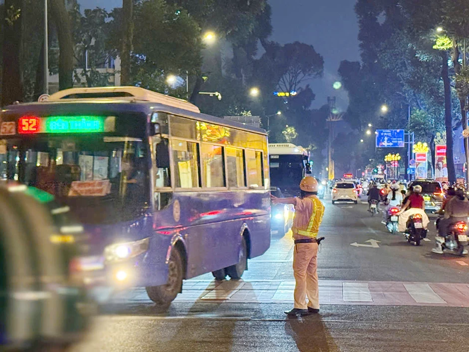 Nhiều tài xế dùng thiết bị phá sóng GPS để ‘né’ bị CSGT xử lý Nhiều tài xế dùng thiết bị phá sóng GPS để ‘né’ bị CSGT xử lý