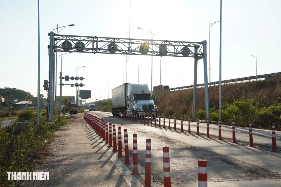 Nhiều tài xế vi phạm lỗi ở lối vào cao tốc, mức phạt lên đến 22 triệu Nhiều tài xế vi phạm lỗi ở lối vào cao tốc, mức phạt lên đến 22 triệu