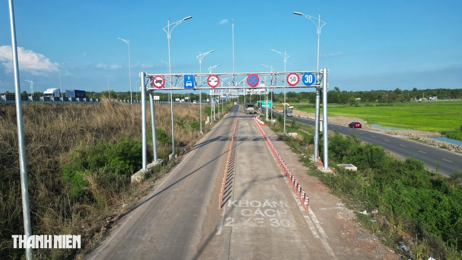 Nhiều tài xế vi phạm lỗi ở lối vào cao tốc, mức phạt lên đến 22 triệu Nhiều tài xế vi phạm lỗi ở lối vào cao tốc, mức phạt lên đến 22 triệu