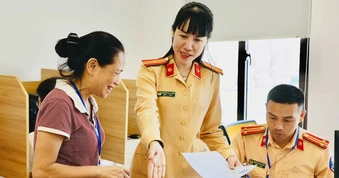 Nhiều ý kiến muốn giữ nguyên số câu hỏi lý thuyết sát hạch lái ô tô