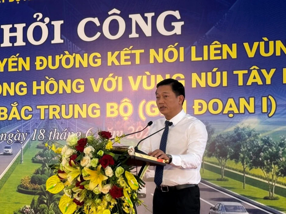 Ninh Bình khởi công dự án đường gần 7.000 tỷ, vận tốc thiết kế 100km/h Ninh Bình khởi công dự án đường gần 7.000 tỷ, vận tốc thiết kế 100km/h