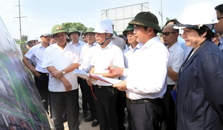 Nút giao 786 tỷ đồng tắc nhiều năm, Bí thư Hà Nội chốt phải xong trong năm Nút giao 786 tỷ đồng tắc nhiều năm, Bí thư Hà Nội chốt phải xong trong năm