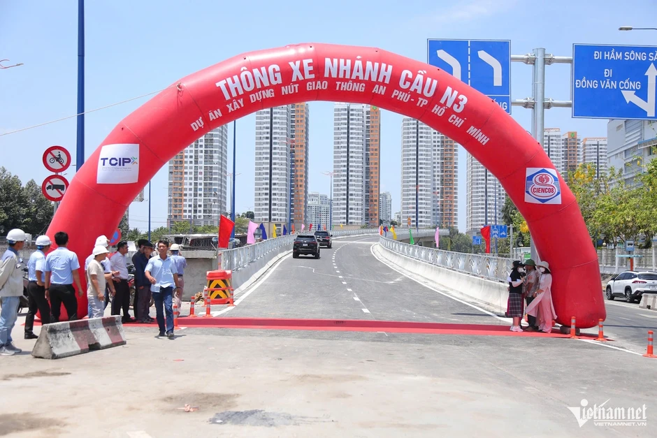 Nút giao An Phú thông xe nhánh cầu thứ 2, khơi thông đường vào cảng Cát Lái