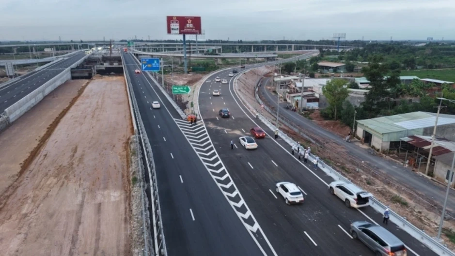 Nút giao kết nối cao tốc TP HCM - Dầu Giây với Biên Hòa - Vũng Tàu thông xe Nút giao kết nối cao tốc TP HCM - Dầu Giây với Biên Hòa - Vũng Tàu thông xe