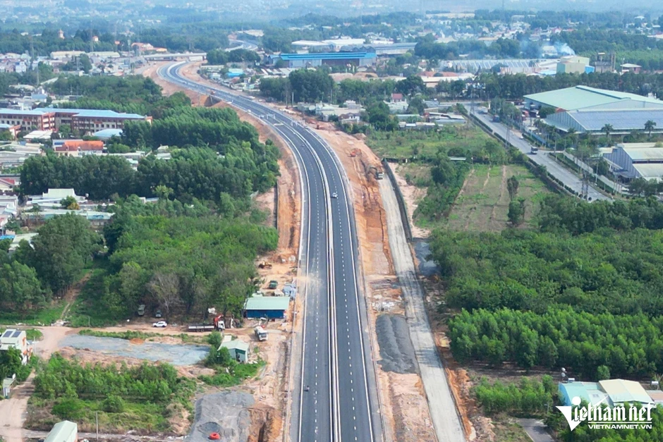 Ô tô từ TPHCM phải đi thêm 18km để vào cao tốc Biên Hòa - Vũng Tàu Ô tô từ TPHCM phải đi thêm 18km để vào cao tốc Biên Hòa - Vũng Tàu
