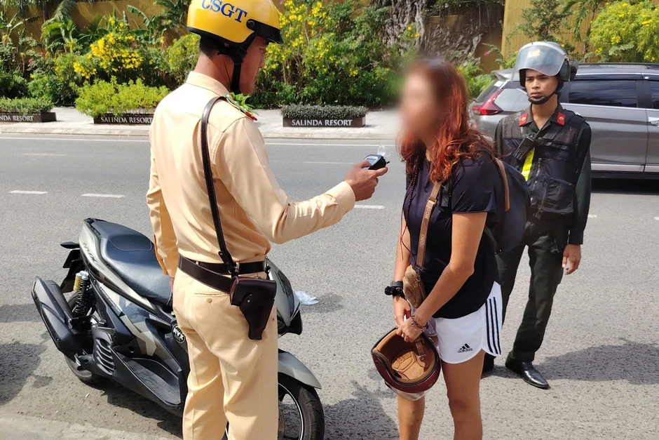 Phú Quốc lắp camera phạt nguội, du khách vi phạm giao thông xử lý ra sao? Phú Quốc lắp camera phạt nguội, du khách vi phạm giao thông xử lý ra sao?