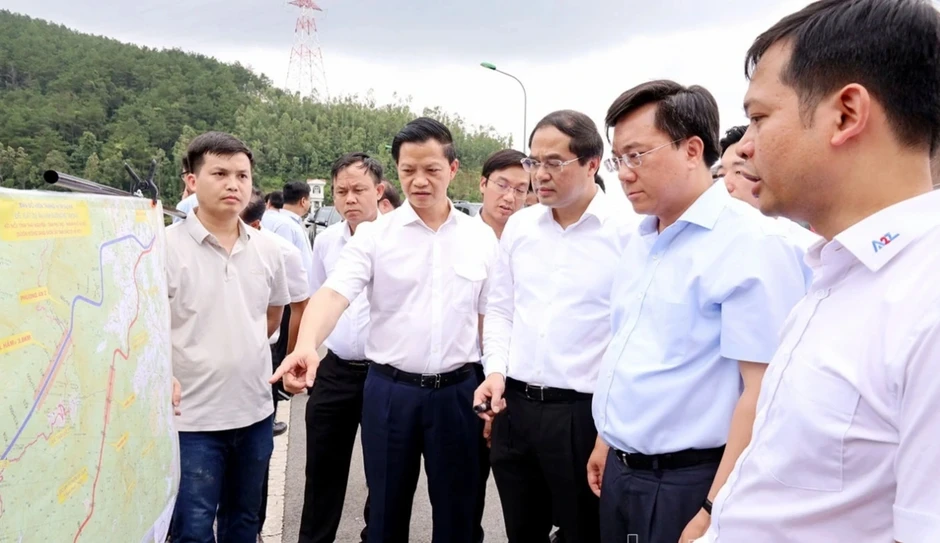 Phú Thọ và Thái Nguyên nghiên cứu làm hầm đường bộ Tam Đảo 5.800 tỷ đồng Phú Thọ và Thái Nguyên nghiên cứu làm hầm đường bộ Tam Đảo 5.800 tỷ đồng