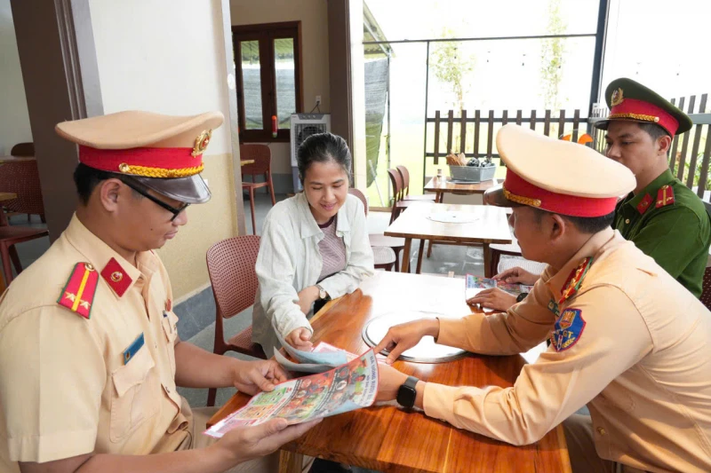 Răn đe, xử lý nghiêm thanh thiếu niên tiềm ẩn nguy cơ cao gây mất an toàn giao thông Răn đe, xử lý nghiêm thanh thiếu niên tiềm ẩn nguy cơ cao gây mất an toàn giao thông