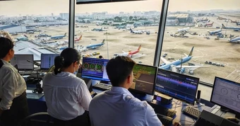 Sân bay Tân Sơn Nhất 2 lần tạm dừng cất, hạ cánh khẩn cấp vì UAV