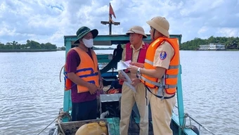 Siết chặt an toàn giao thông đường thủy trên địa bàn Đồng Nai